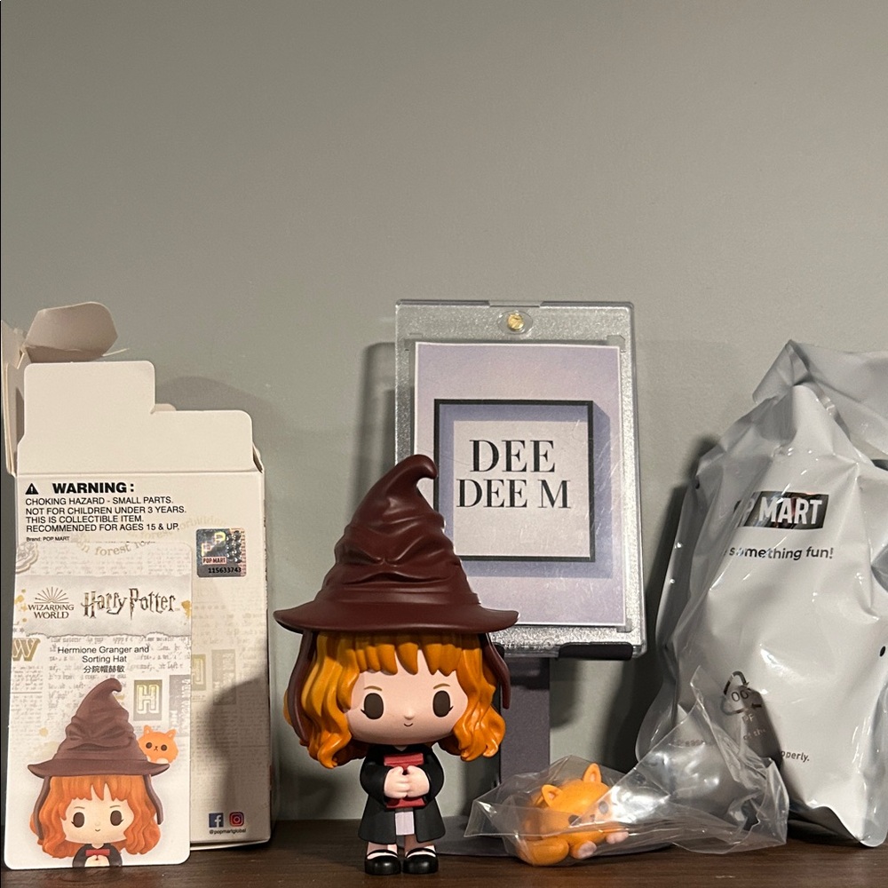 POPMART - Harry Potter Wizarding World Magic Props Series "Hermione”